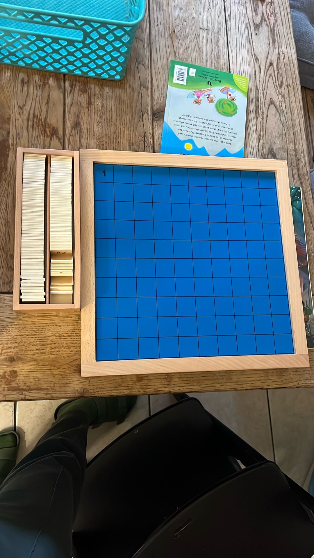 Montessori 100 Board