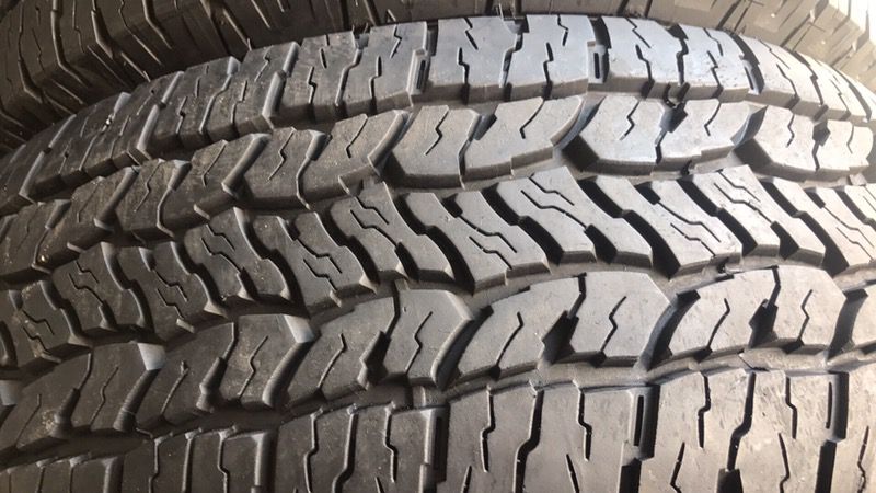 2 tires 275-65-18 Goodyear Wrangler Trail mark for Sale in Pasadena, TX -  OfferUp