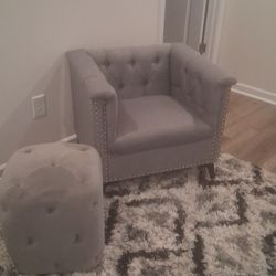 Accent CHAIR AND OTTOMAN 
