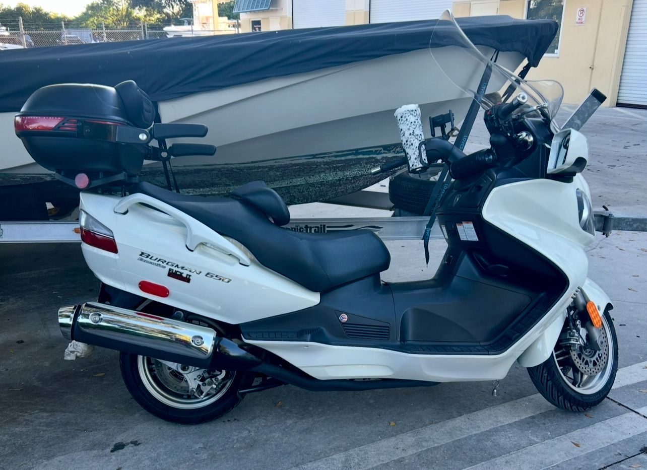 2012 Suzuki Burgman 650 Executive