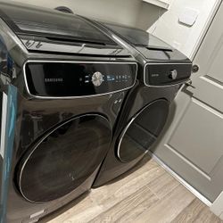 Samsung Flex Washer & Dryer (2025 Model's)