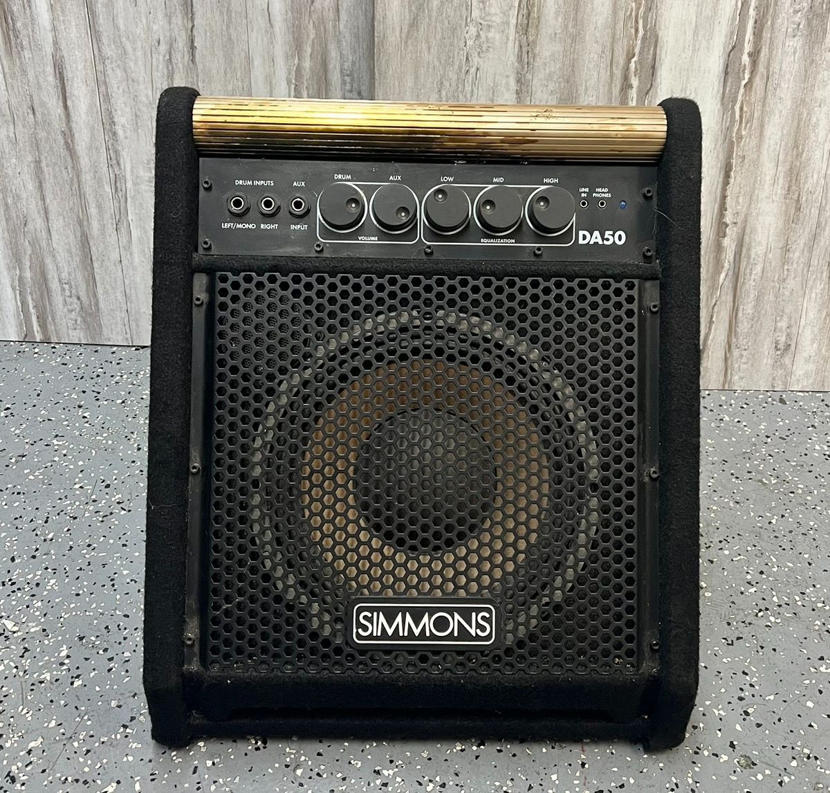 Simmons DA50 50W Electronic Drum Monitor Amplifier – 10? Woofer, Headphone & Aux (PO1022092)