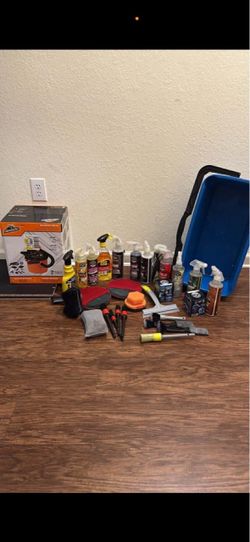 Car Detailing Kit with Supplies and Tools