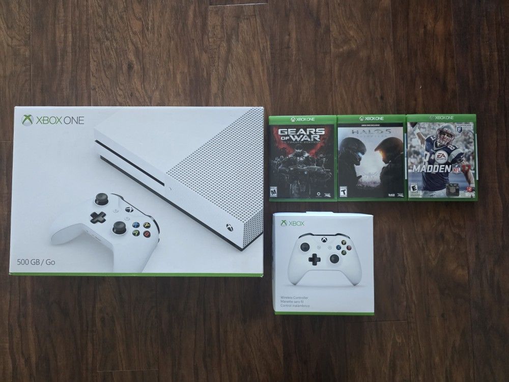 Xbox One Bundle (500 GB) + Extra Controller