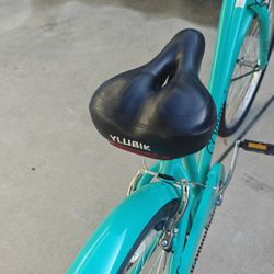 Like New Cruiser Bike With 7 Speeds