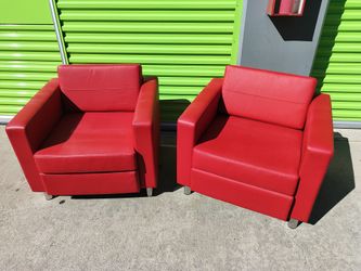 Pair of Office Star Pacific Red Lounge Chairs – PAC51-R100 – Excellent Condition -