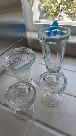 VINTAGE SODA FOUNTAIN GLASSES