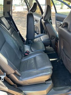 2006 Volvo XC 90 a lot of good useable parts