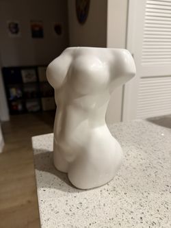 Ceramic vase for flowers