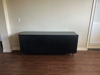 Credenza