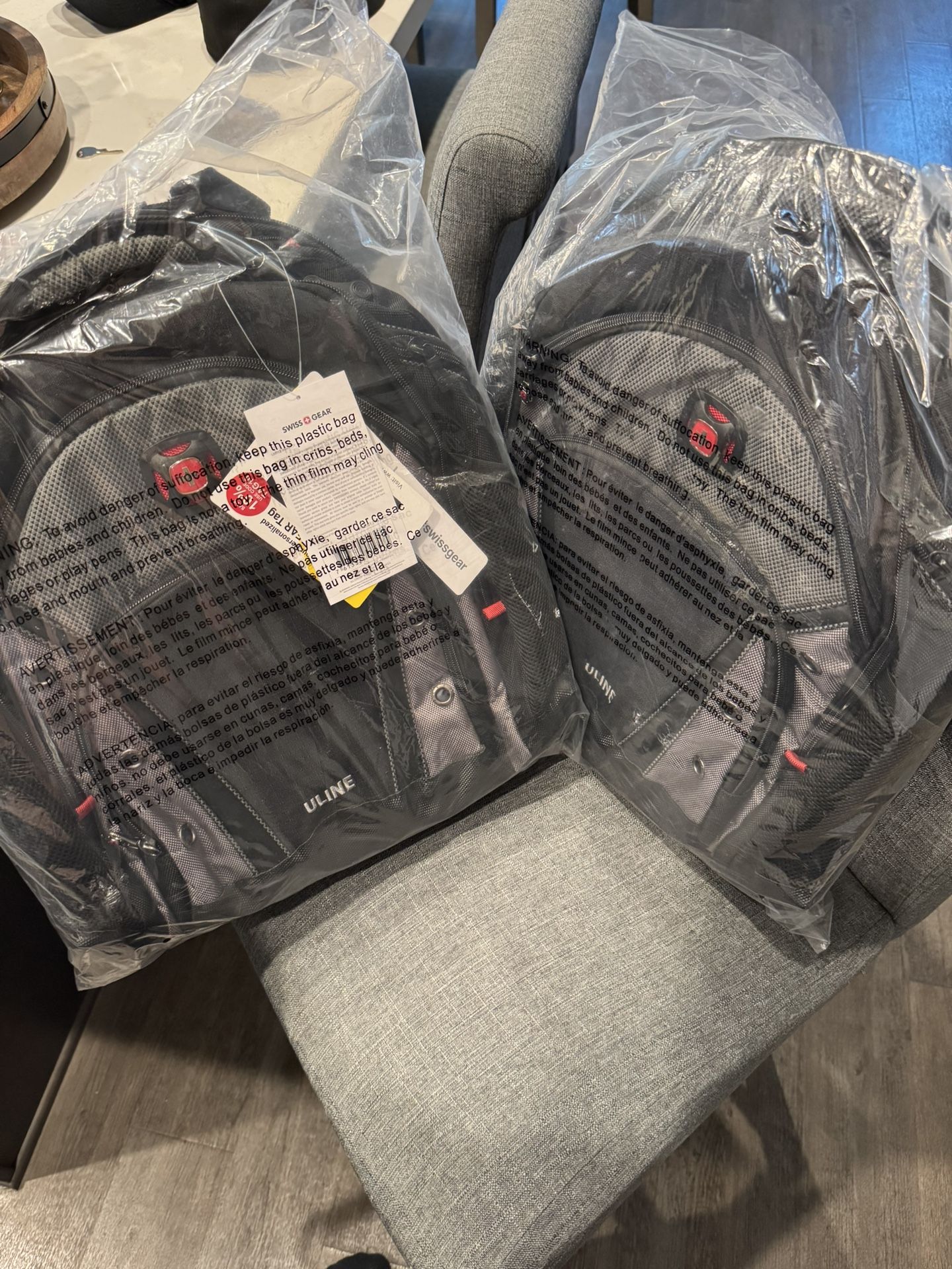 New SWISS +Gear Laptop Backpack