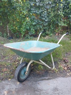 Vintage Craftsman wheelbarrow