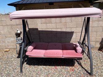 Outdoor swing