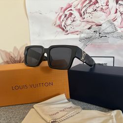 LV sunglasses 