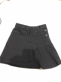 Gap kids size 5 slim girl’s uniform skirt