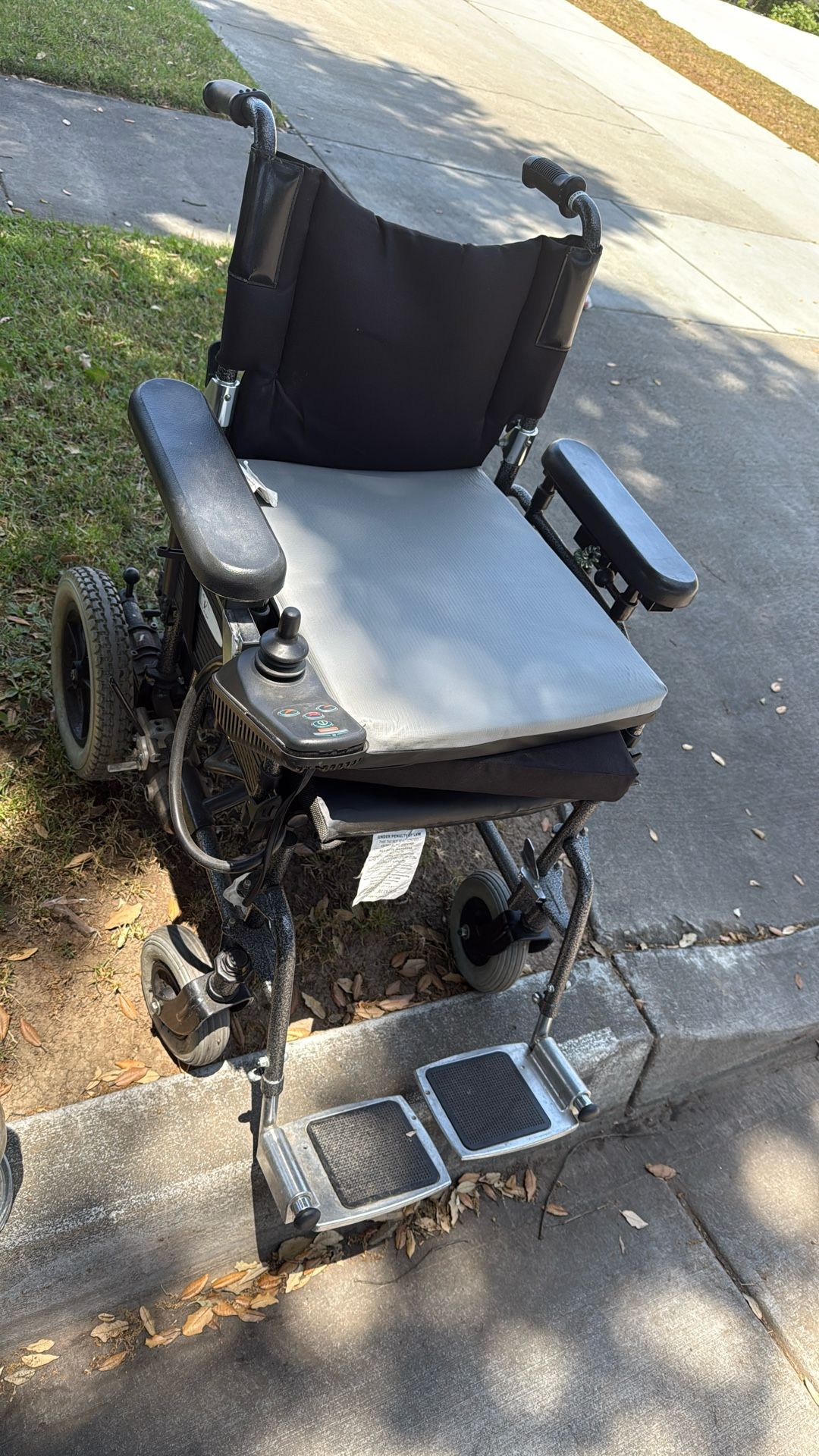 Electric Wheelchair