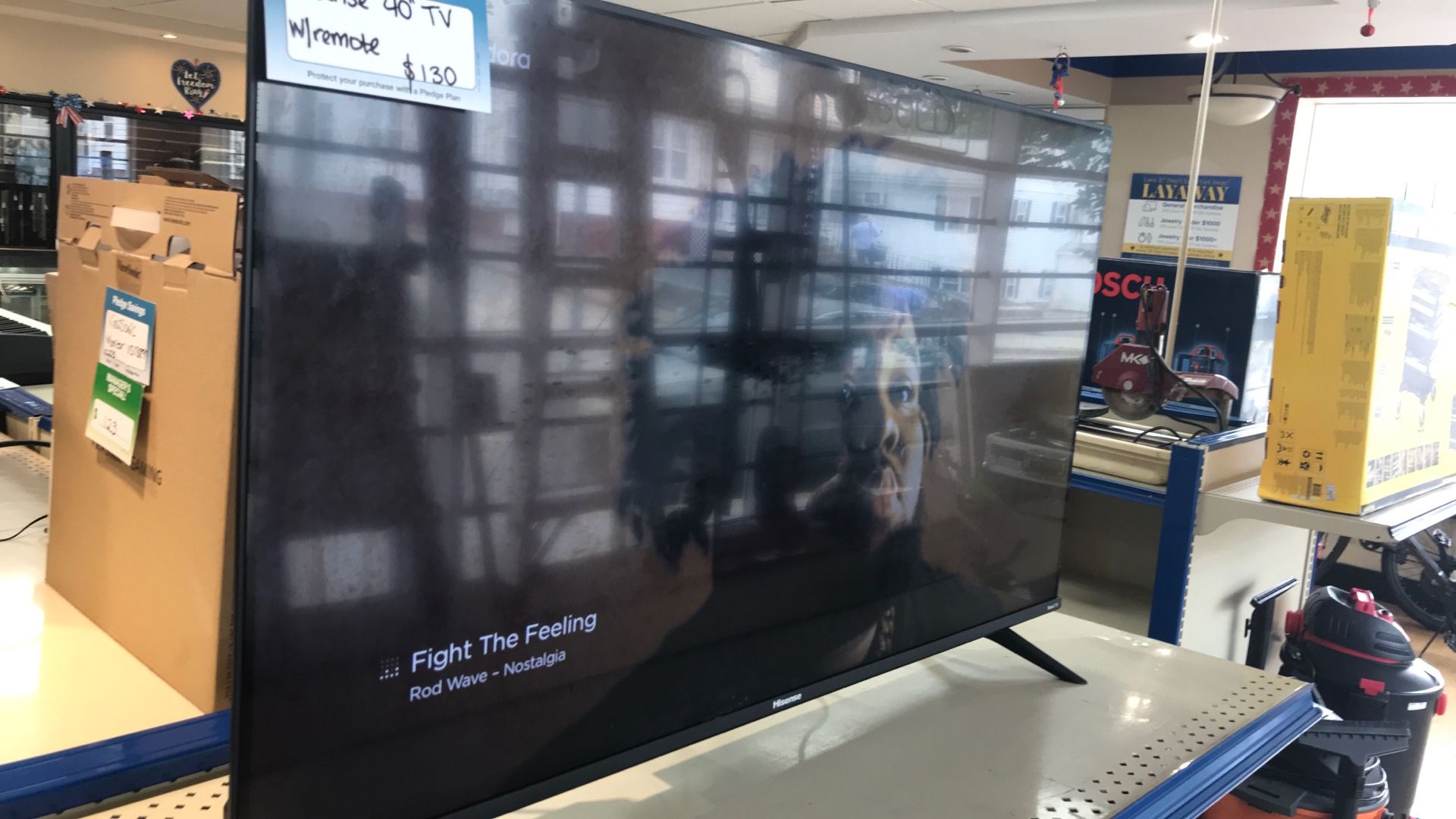 Hisense 40” Roku Tv