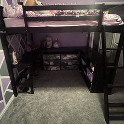 Full Size Loft Bed With Desk