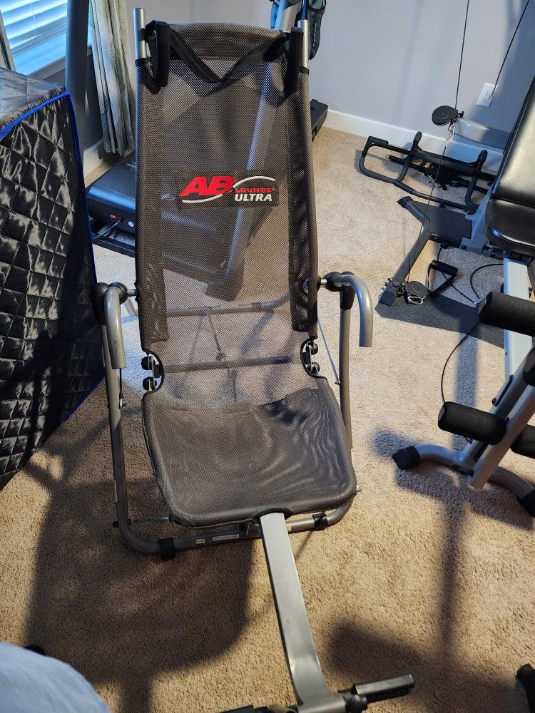 AB Lounge Ultra Exercise Chair