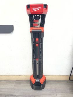 Milwaukee Rocket LED Tower Light/Charger W/ 6.0 Battery 2135-20