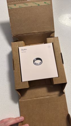 Unopened Oura ring 4 black size 8 brand new