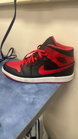 Nike Jordans High Top Men’s Size 11