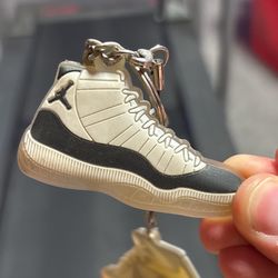 Concord 11 Eleven Nike Air Jordan Keychain Black White High Top Colorway