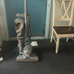 Kirby Vacuum W/ Attatchments 