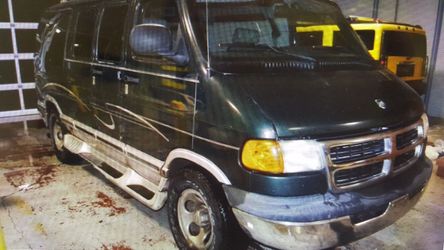 2003 Dodge Ram Van