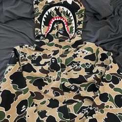 Bape Hoodie ( BapeSTA )