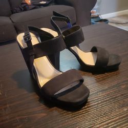 Gibson Latimer heels- Size 9 Womens