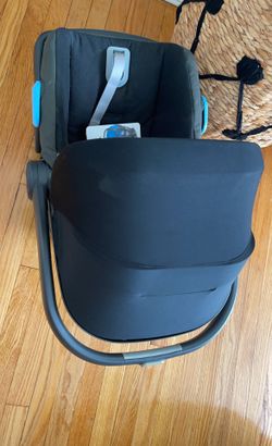 UPPAbaby® MESA Infant Car Seat & Base