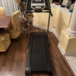 🎯 START YOUR NEW YEAR WITH A NEW YOU WITH THIS ProForm 6.0 art Treadmill 🎯