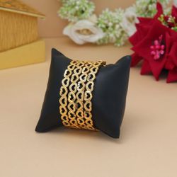 Beautiful Fashion Bangle Set 