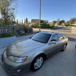 2000 Lexus ES 300