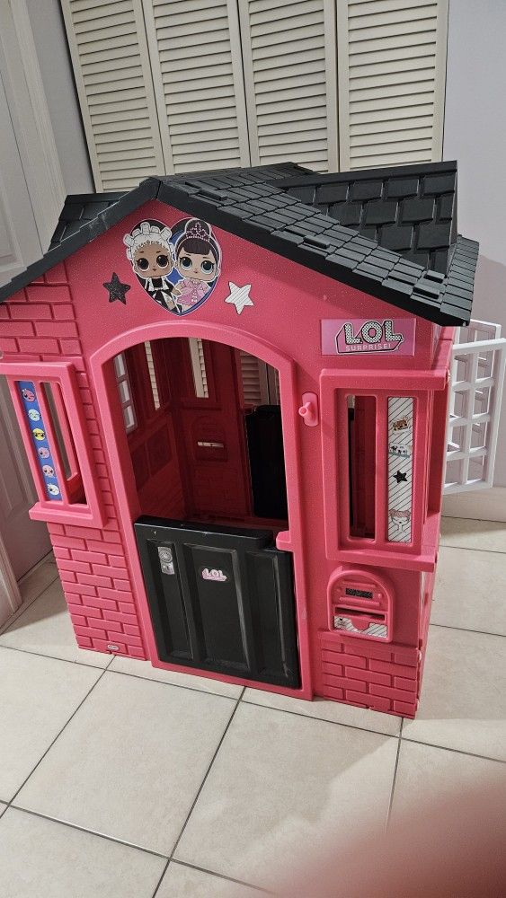 Casa LOL para interior y exterior