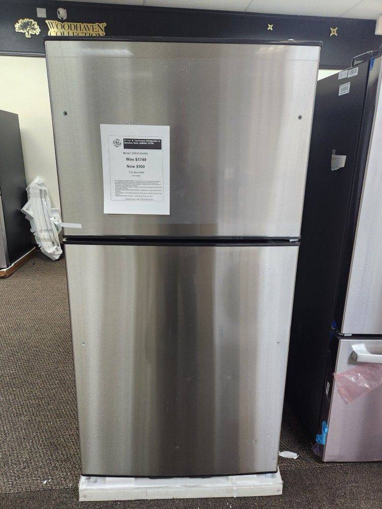 21.1 cu. ft. Top Freezer Refrigerator in Stainless Steel. ENERGY STAR