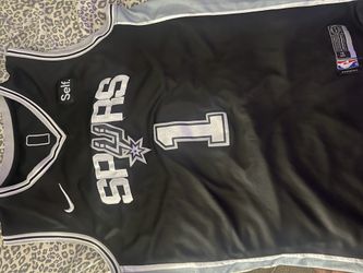 Ohtani/wembanyama jersey's