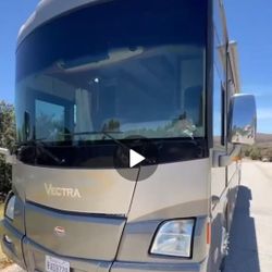 2007 Winnebago Vectra RV- Disel Pusher 40 Ft Motorhome- Low Miles- 3 Slides