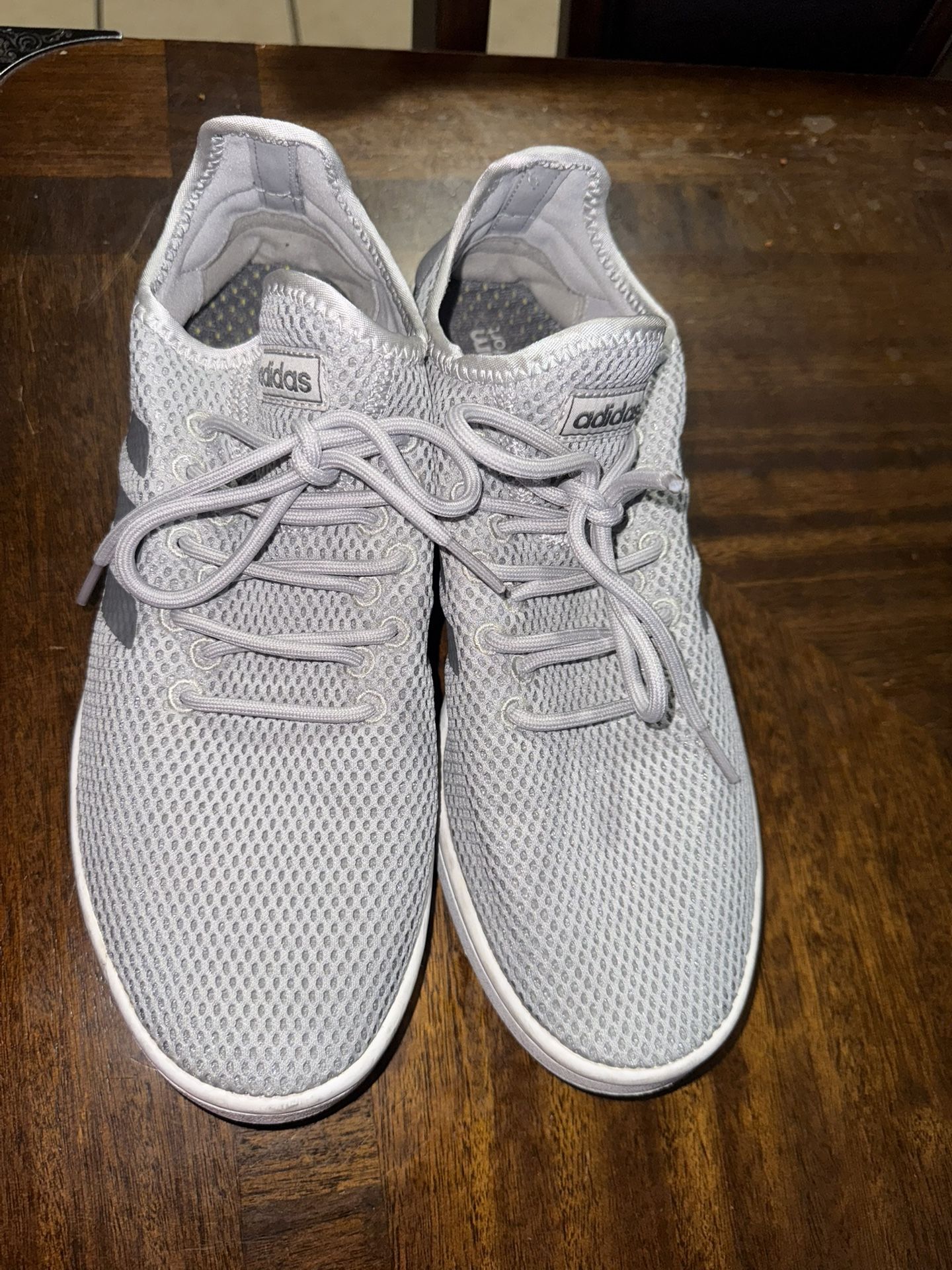 Mens Size 9 Adidas Cloudfoam Comfort