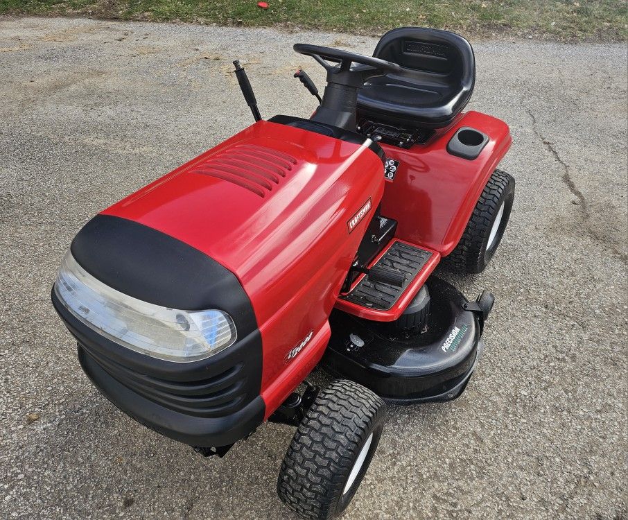 Rideing Lawnmowers