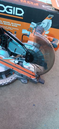 Ridgid 12in sliding miter saw