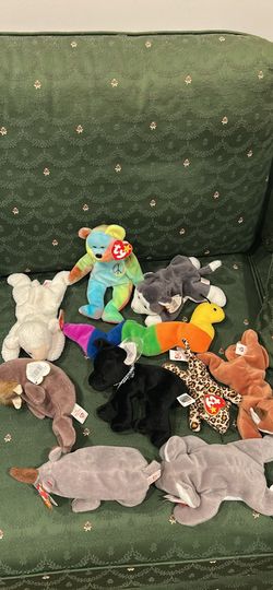 Lot of adorable beanie babies