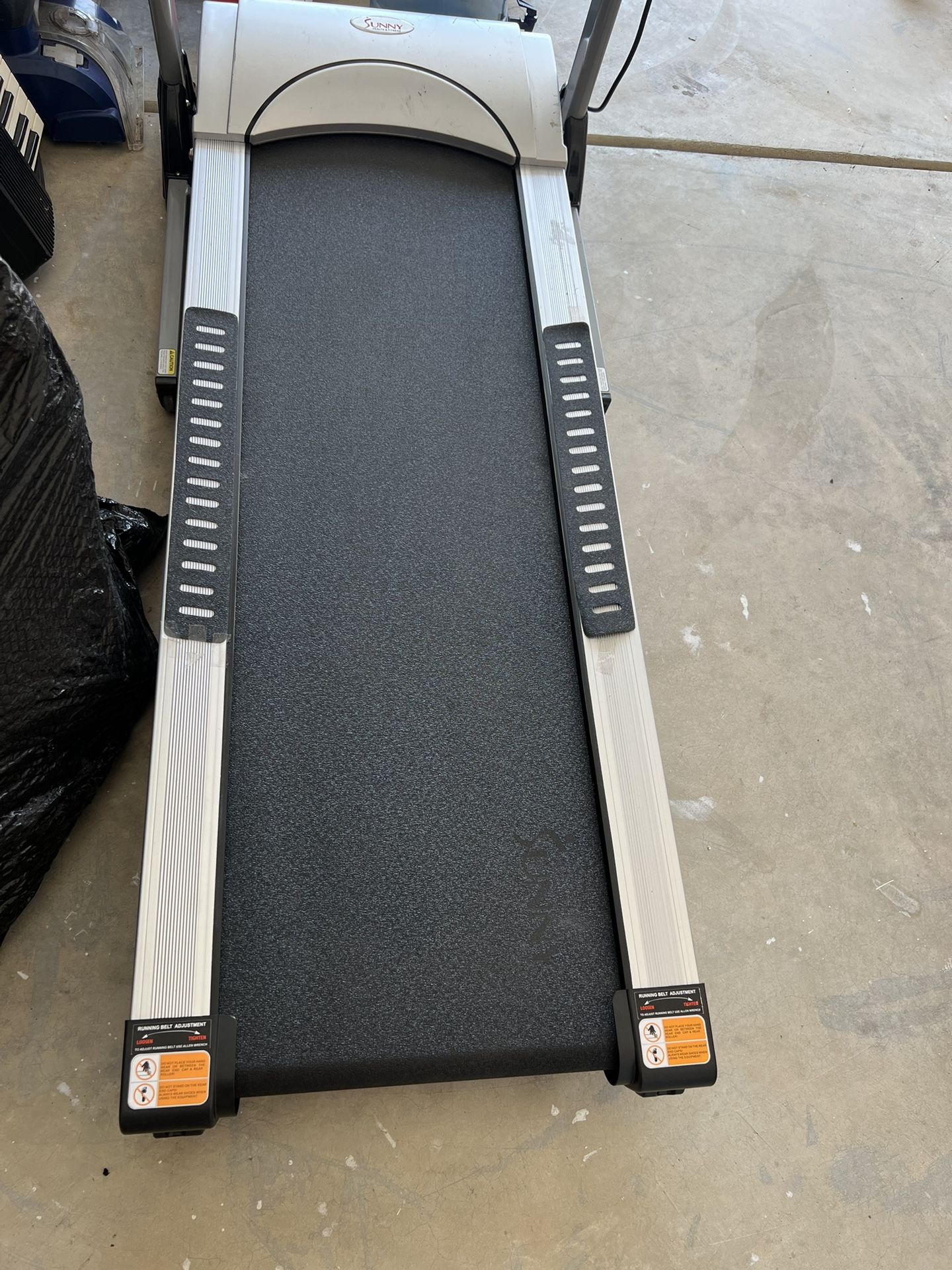 Treadmill - Excellent Condition 