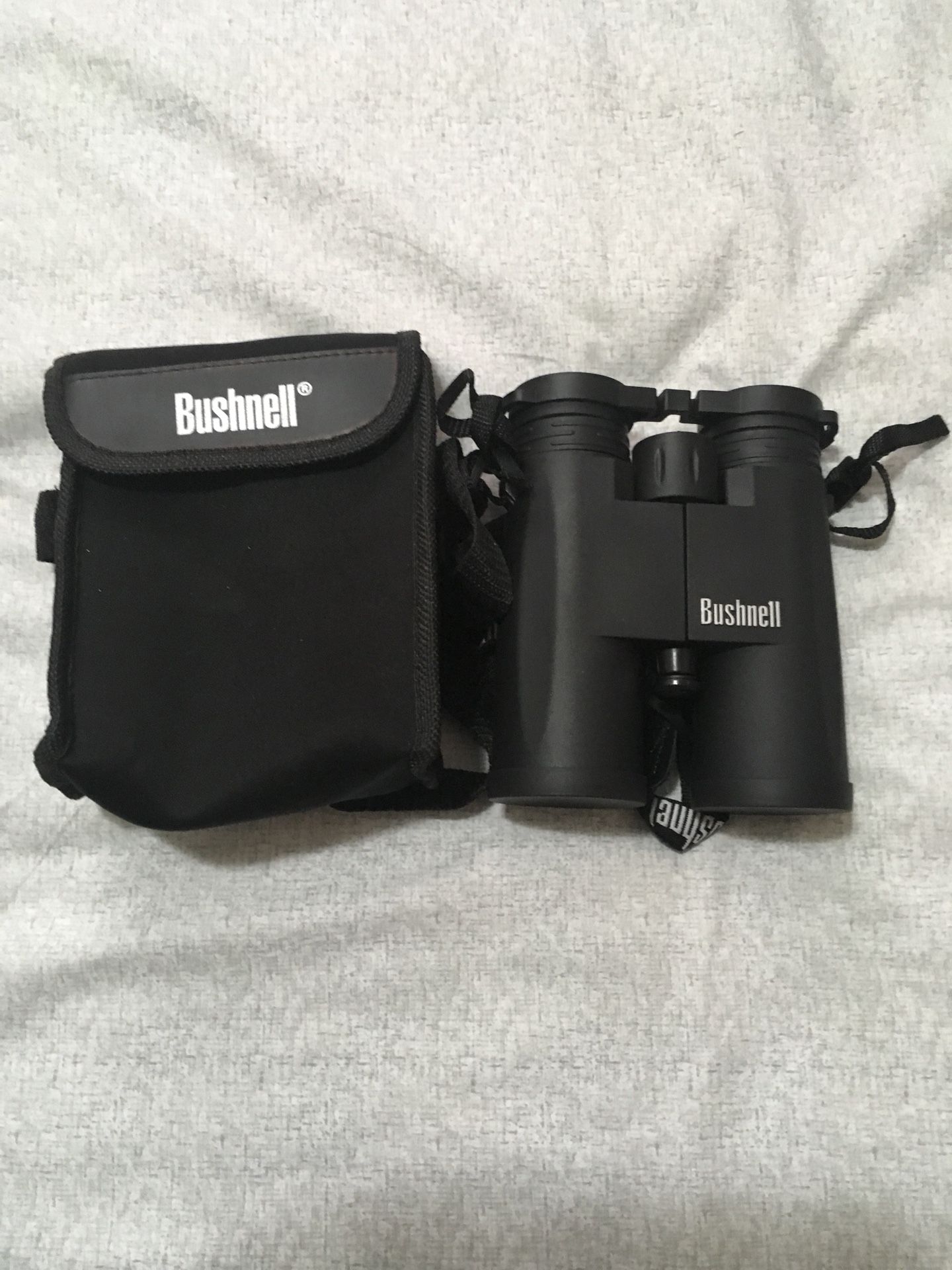Bushnell 12x42 225FT Fov @ 1000 YDS 21-1224 $100 Dlls