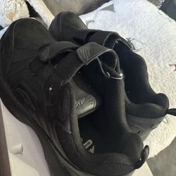 Mens Avia Shoes Memory Foam With Velcro Strap Size 10.5