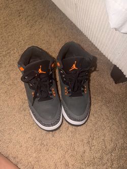 Air Jordan 3 Grey Orange Sneakers