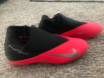 NEW Nike cleats