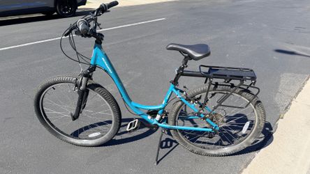 Schwinn Women’s 27.5” Bike