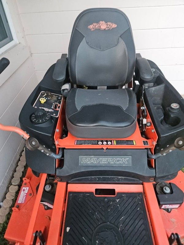 450 hour 23 Horse Power Kolher Engine 48 inch 747 bad boy.